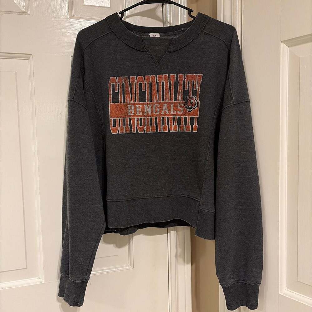 NFL Team Apparel Cincinnati Bengals Women's Sleepwear Pullover Sweatshirt Size L